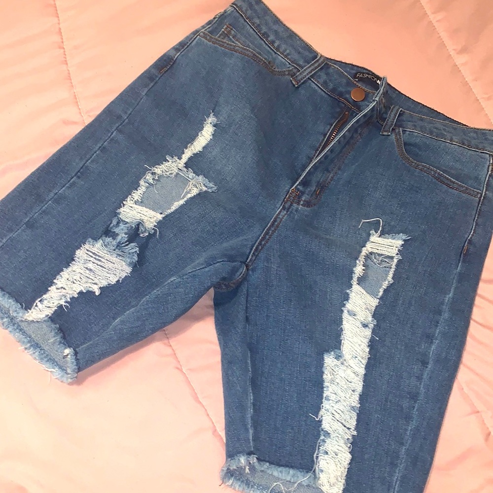 Summer Time Shorts! Let The Cheeks Feel The Breeze
